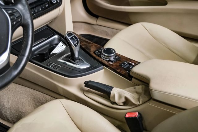 2014 Bmw 4 Series 428i Convertible 2d - Image 26