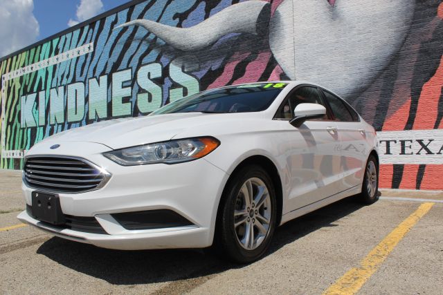 2018 Ford Fusion - Image 17