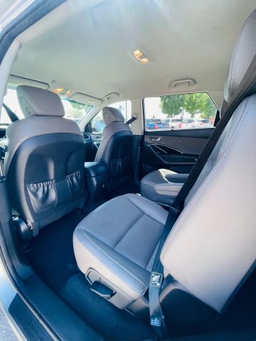2014 Hyundai Santa Fe - Image 21