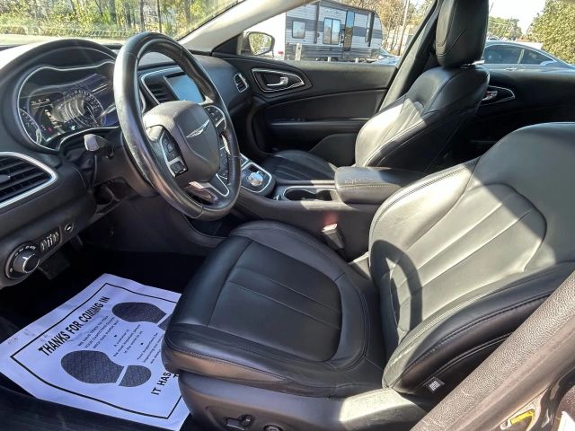 2017 Chrysler 200 - Image 8