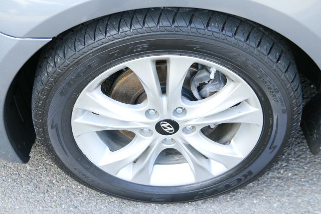 2013 Hyundai Sonata - Image 56