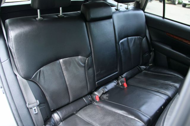 2011 Subaru Outback - Image 19