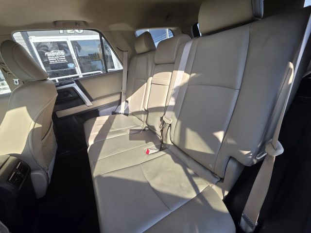 2013 Toyota 4runner - Image 14