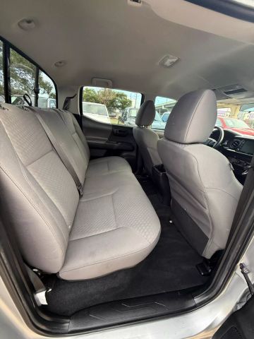 2022 Toyota Tacoma Double Cab - Image 16