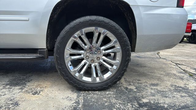 2019 Chevrolet Tahoe - Image 3