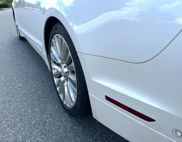 2013 Lincoln Mkz - Image 17