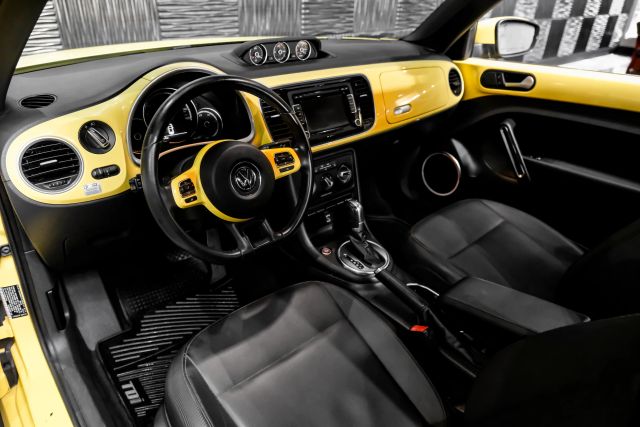 2014 Volkswagen Beetle Tdi Hatchback 2d - Image 3
