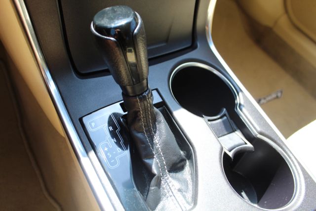 2016 Toyota Camry - Image 12