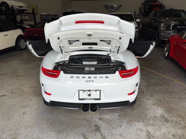 2015 Porsche 911 - Image 68