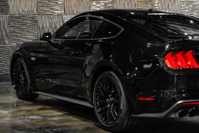 2019 Ford Mustang Gt Coupe 2d - Image 16