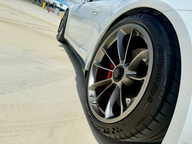 2015 Porsche 911 - Image 30