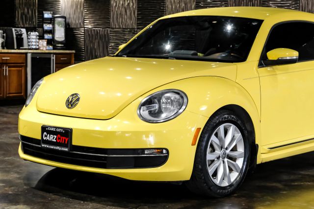2014 Volkswagen Beetle Tdi Hatchback 2d - Image 9
