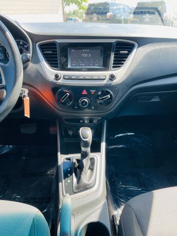 2021 Hyundai Accent - Image 27