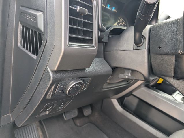 2019 Ford F150 Supercrew Cab Xlt Pickup 4d 5 1/2 Ft - Image 12