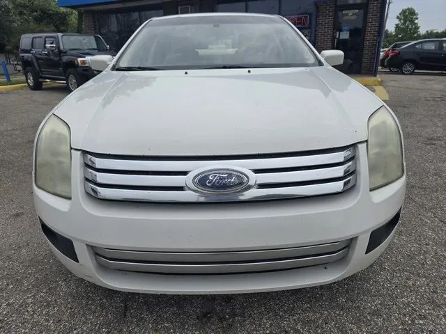 2008 Ford Fusion - Image 2