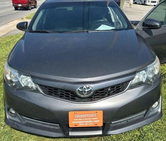 2012 Toyota Camry - Image 2