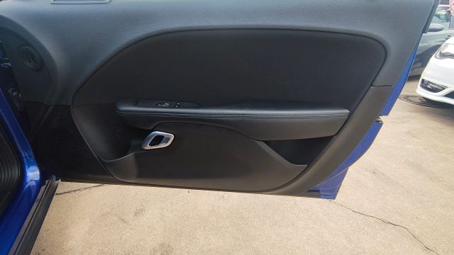2021 Dodge Challenger - Image 19