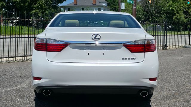 2013 Lexus Es - Image 9