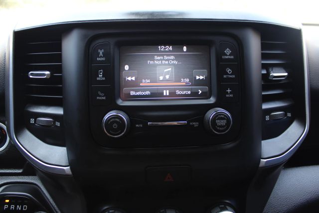 2019 Ram 1500 Crew Cab - Image 13