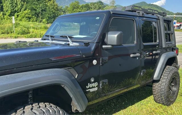 2018 Jeep Wrangler Unlimited - Image 3