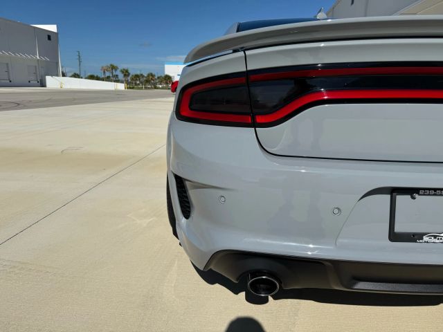 2021 Dodge Charger - Image 24