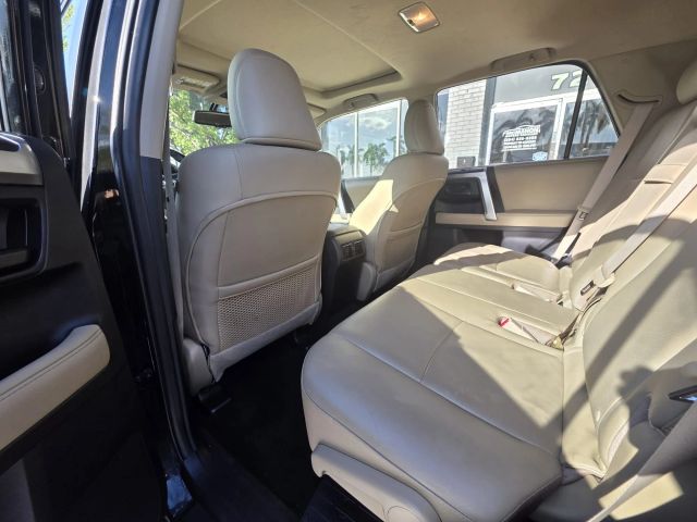 2013 Toyota 4runner - Image 13