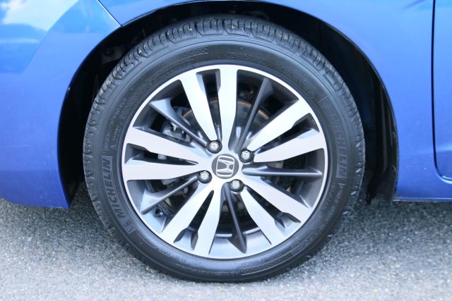2017 Honda Fit - Image 31