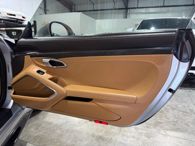 2014 Porsche 911 - Image 102