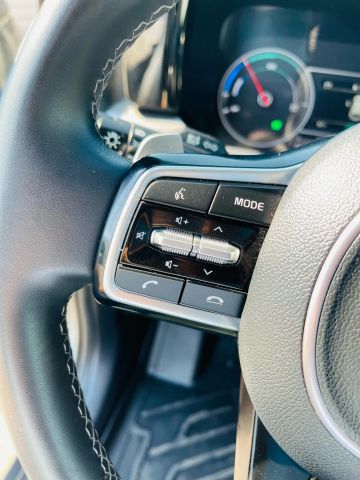 2023 Kia Sorento Hybrid - Image 44