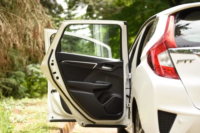2015 Honda Fit - Image 17