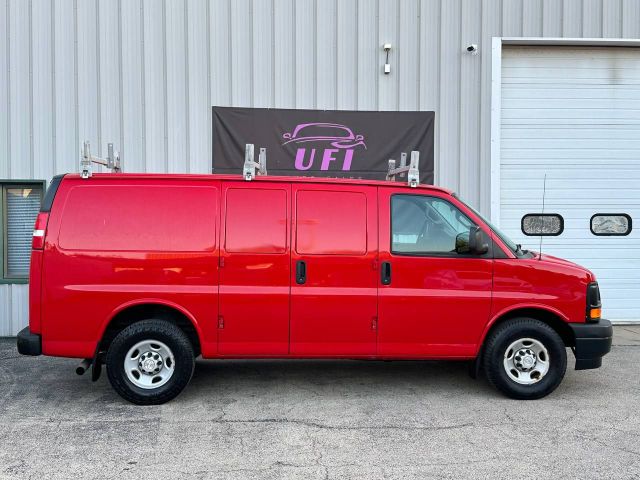 2017 Chevrolet Express 2500 Cargo - Image 4