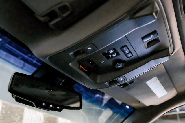 2019 Gmc Yukon Xl Denali Sport Utility 4d - Image 26