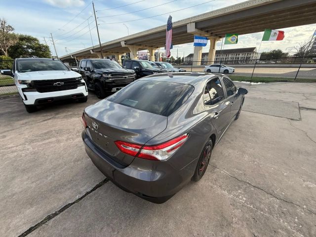 2018 Toyota Camry - Image 10