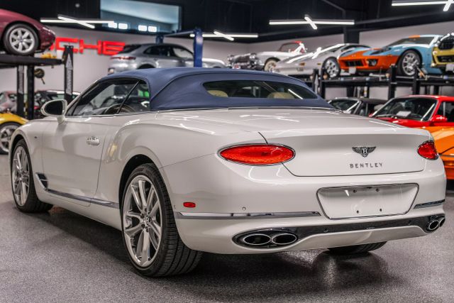 2022 Bentley Continental Gt Gt V8 Convertible 2d - - Image 35