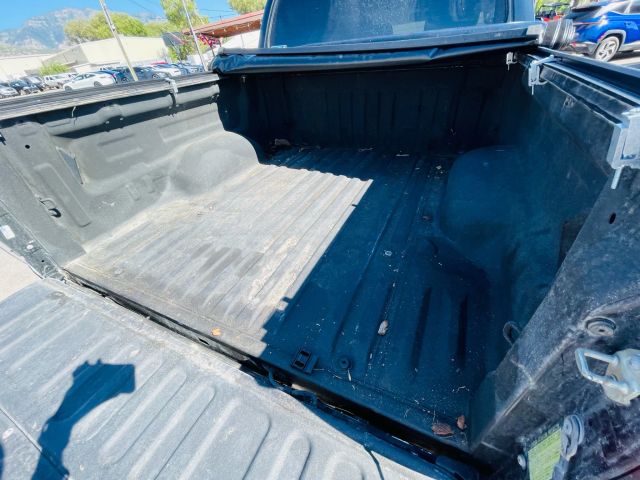 2016 Toyota Tundra Crewmax - Image 18