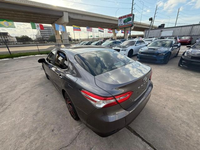 2018 Toyota Camry - Image 8