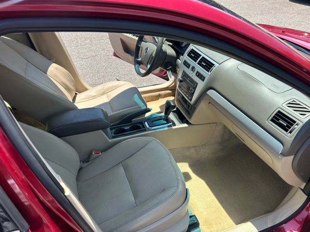 2007 Mercury Milan - Image 16