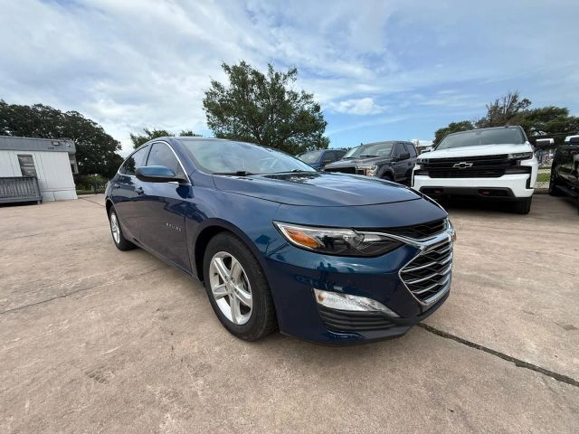 2019 Chevrolet Malibu - Image 4