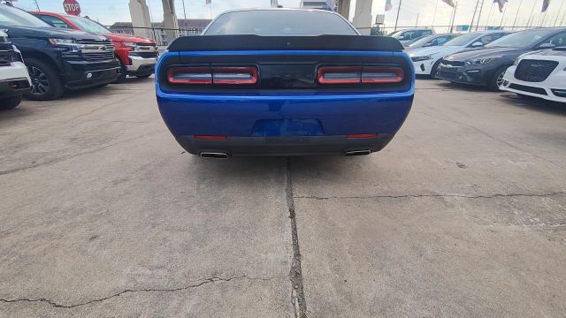 2021 Dodge Challenger - Image 10