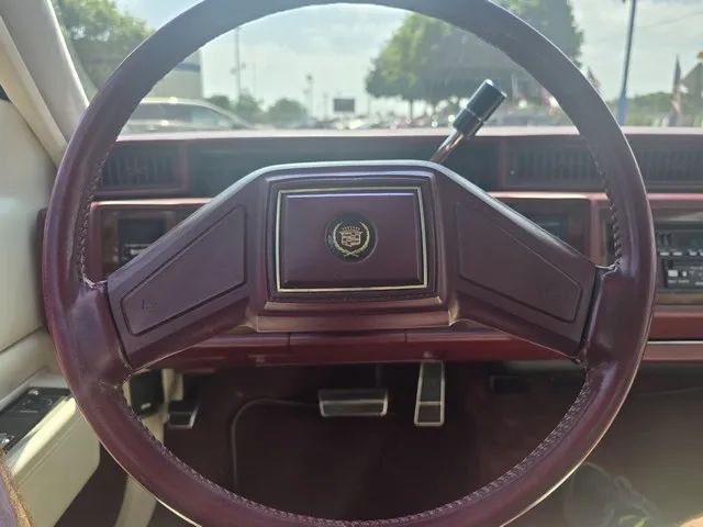 1988 Cadillac Deville - Image 15
