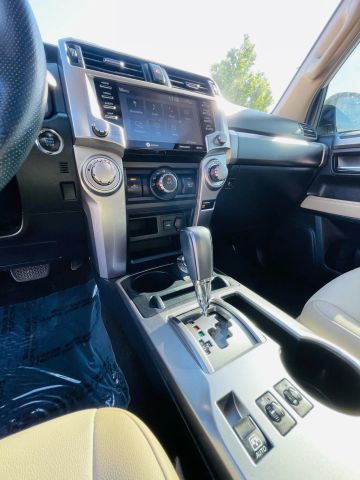 2021 Toyota 4runner - Image 45