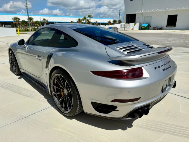 2014 Porsche 911 - Image 28