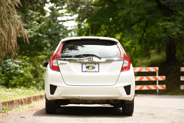 2015 Honda Fit - Image 10