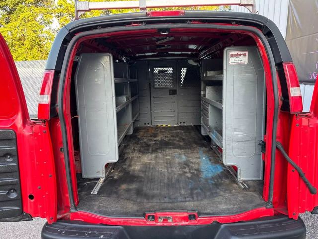 2017 Chevrolet Express 2500 Cargo - Image 19