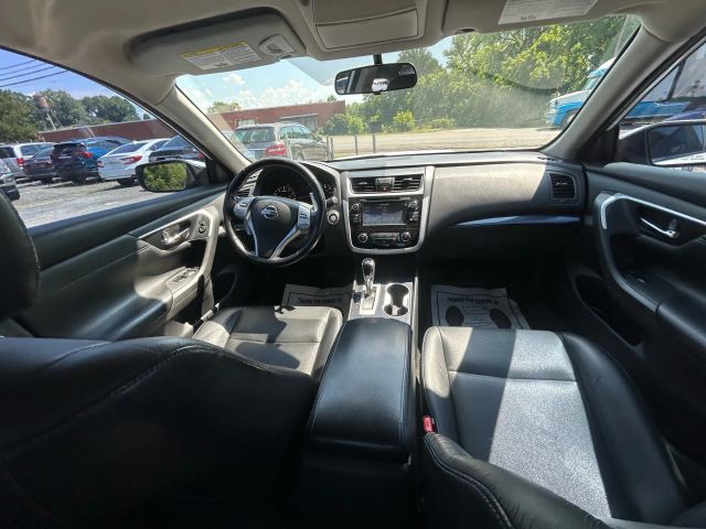 2018 Nissan Altima - Image 7