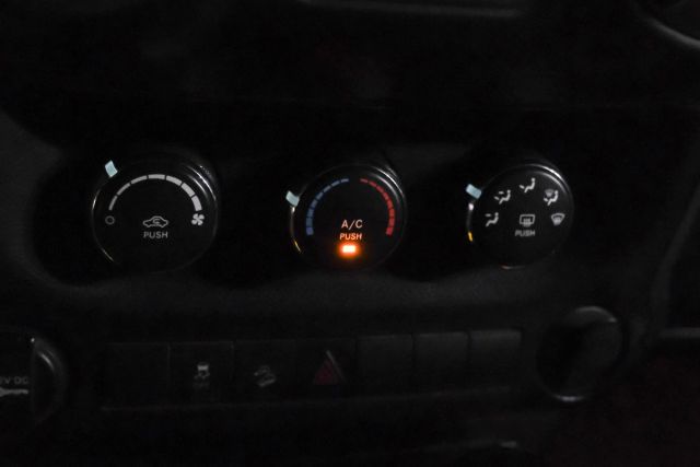 2015 Jeep Wrangler Sport Suv 2d - Image 18