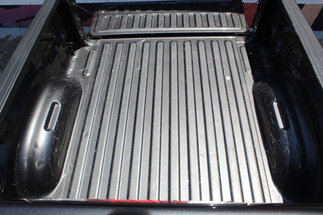 2019 Ram 1500 Crew Cab - Image 16