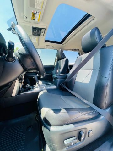 2017 Toyota 4runner - Image 19