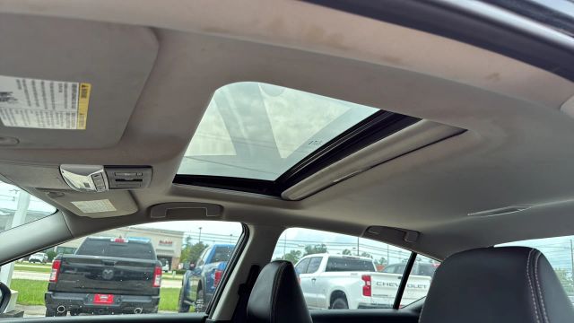 2023 Nissan Altima - Image 2
