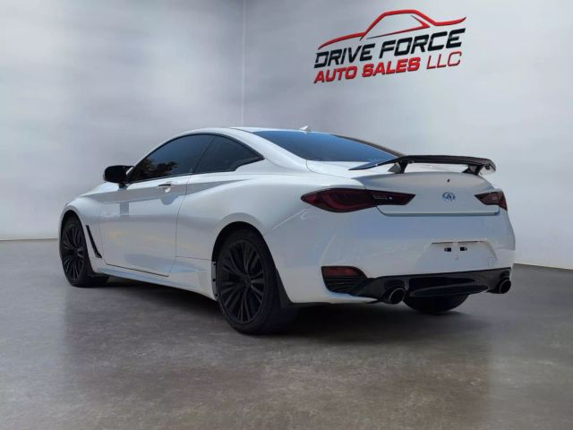 2017 Infiniti Q60 - Image 3